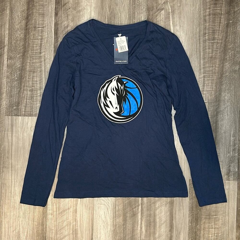Dallas Mavericks Fanatics Long Sleeve V-Neck Tee - Medium